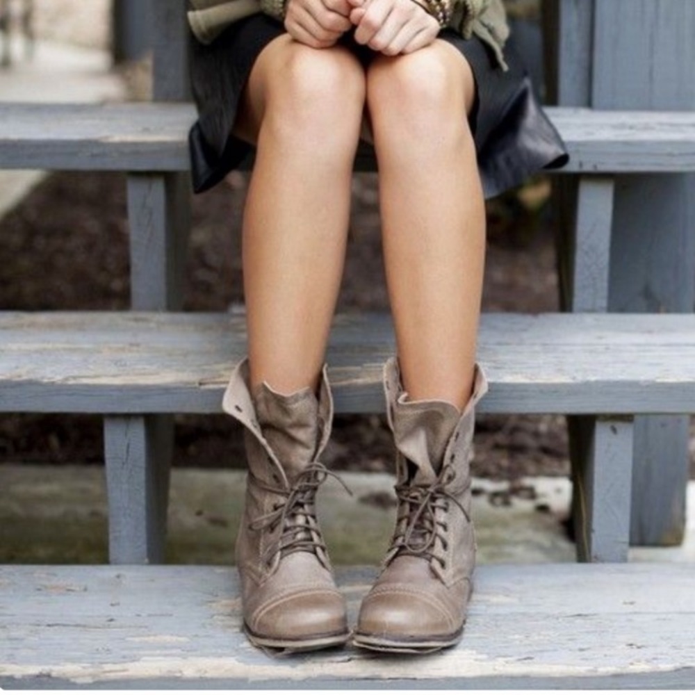 Steve Madden leather Troopa boots